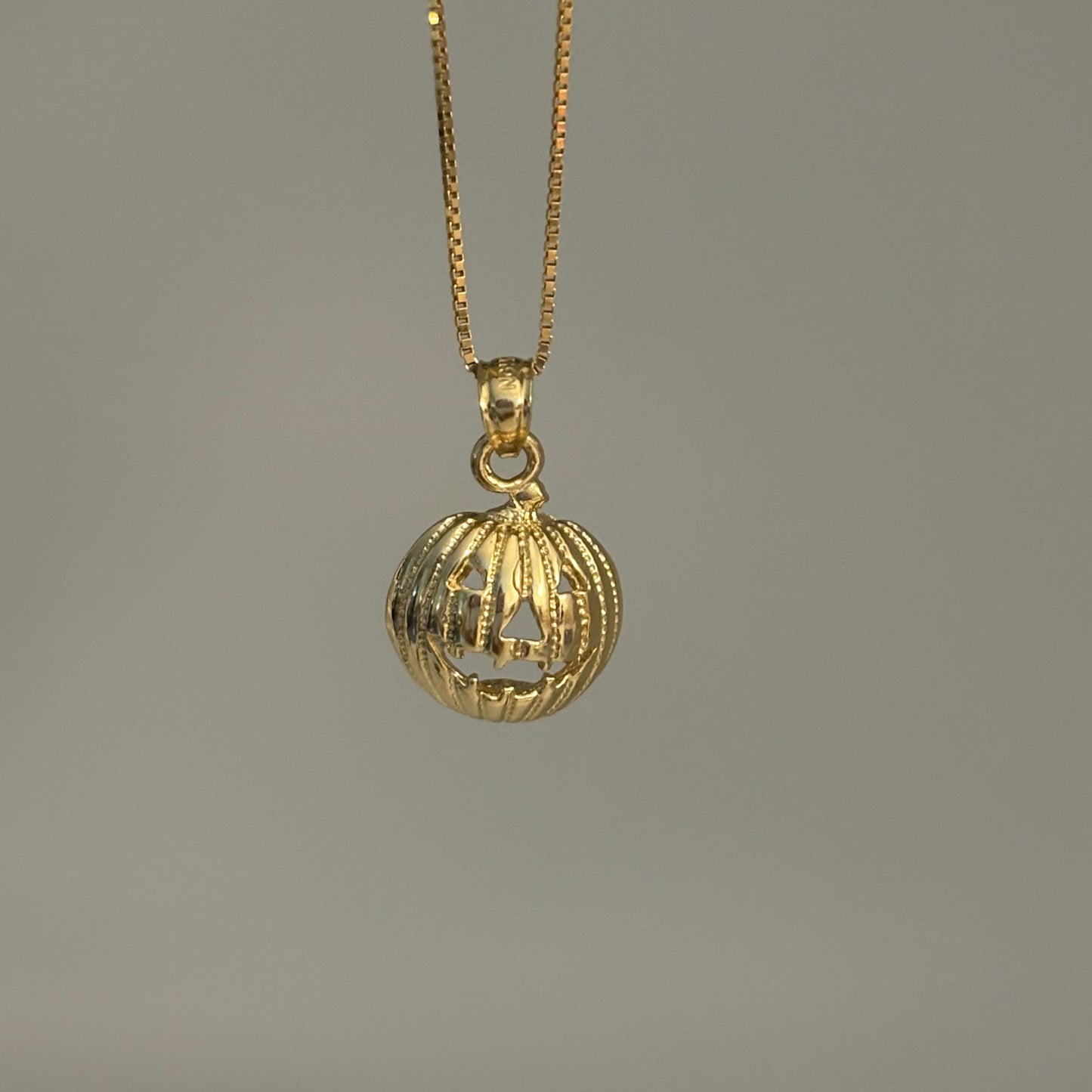 Solid gold pumpkin pendant, 12.3mm x 15.7mm detailed Halloween jewelry