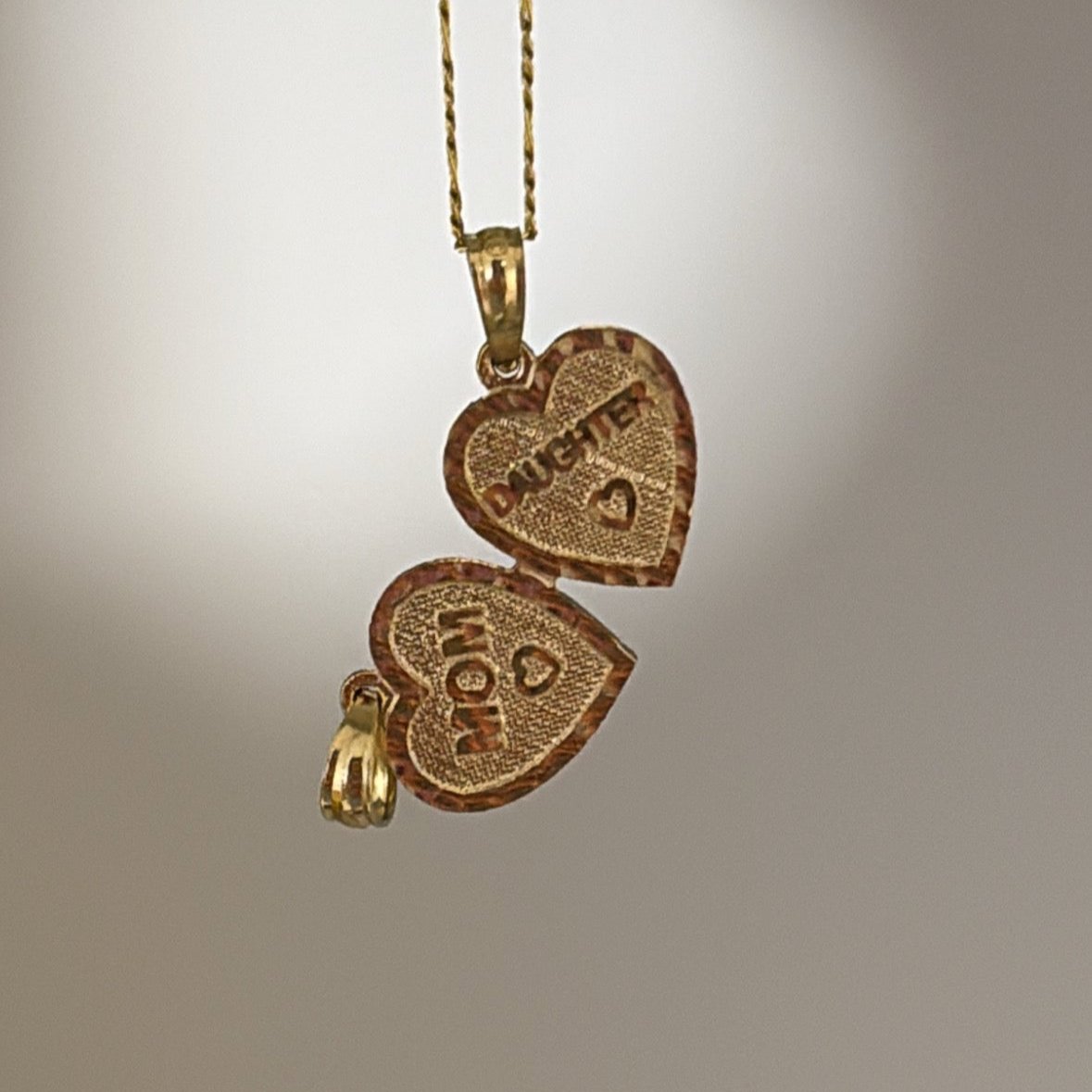 14k Mom and Daughter break-apart charm