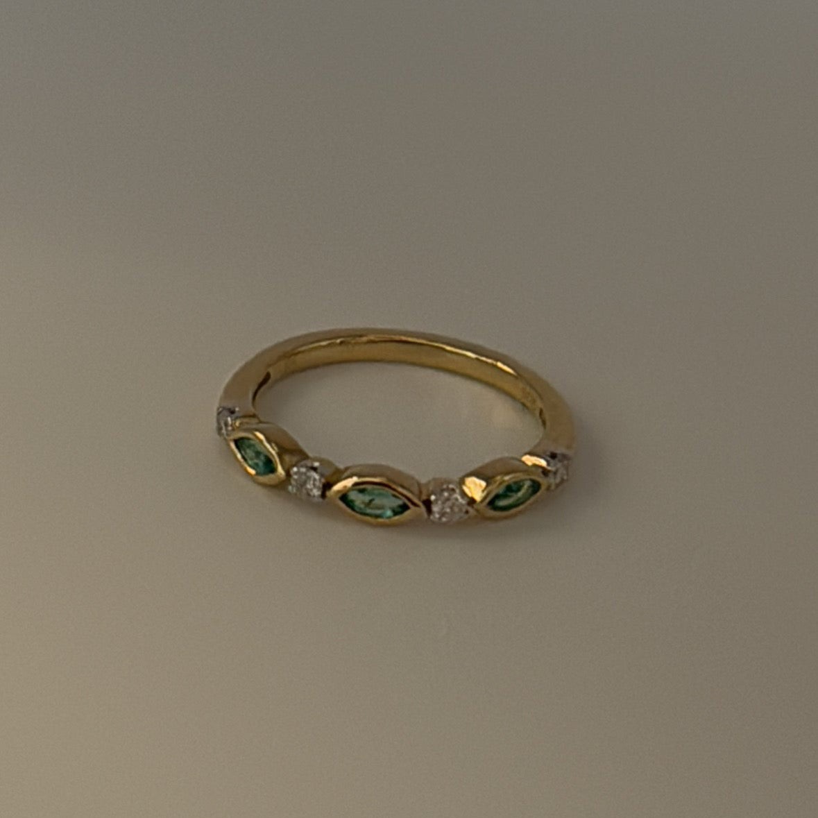 10k solid gold diamond and emerald ring