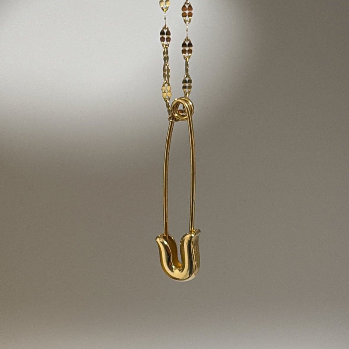 14k solid safety pin