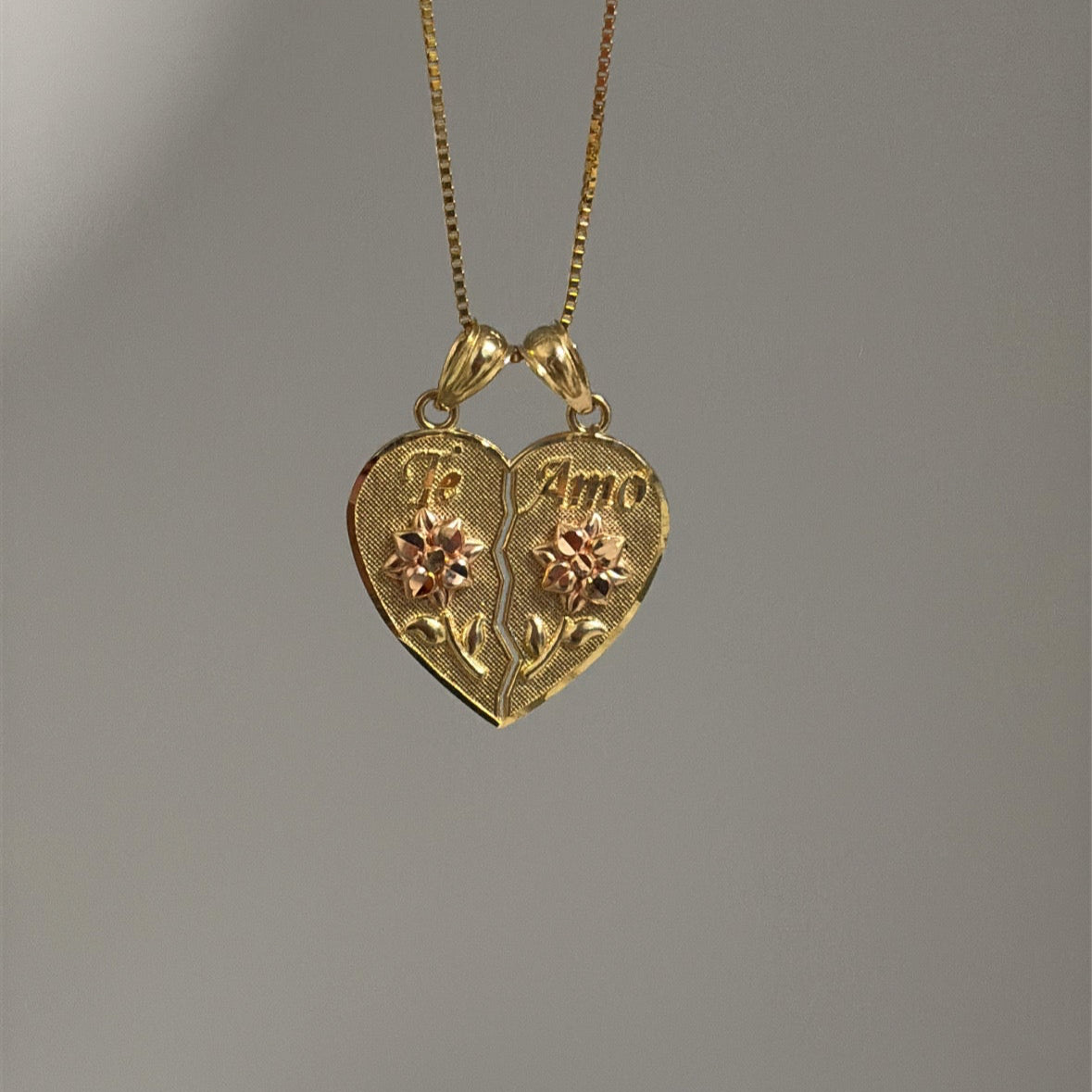 14k te amo - flowers break-apart charm