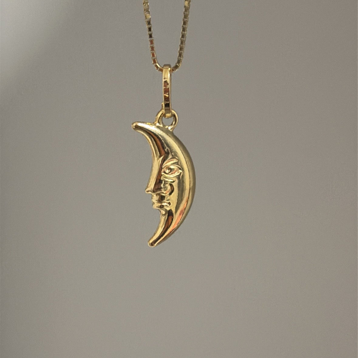 14k Puffy Moon face charm