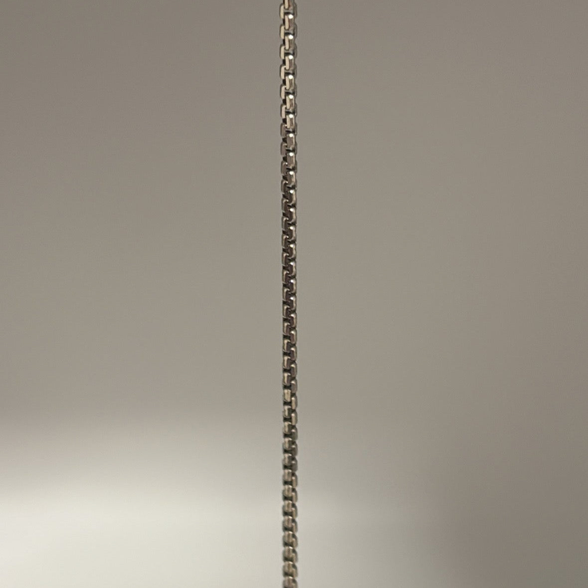 14k white gold  box bracelet