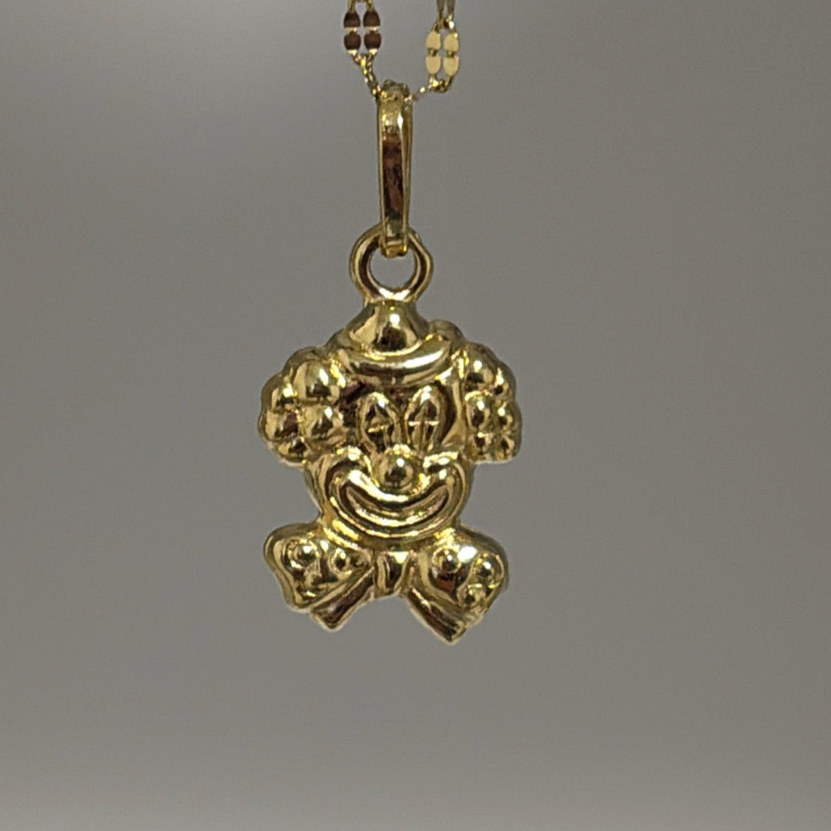14k puffy clown charm