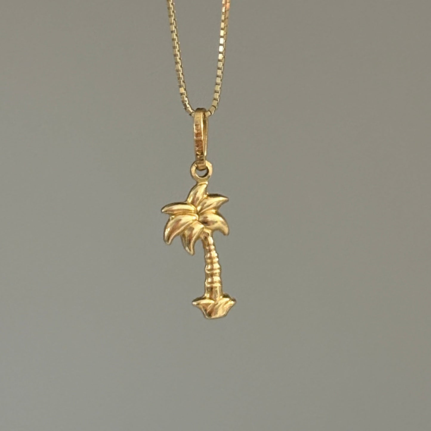 14K Yellow Gold Puffy Palm Tree Charm