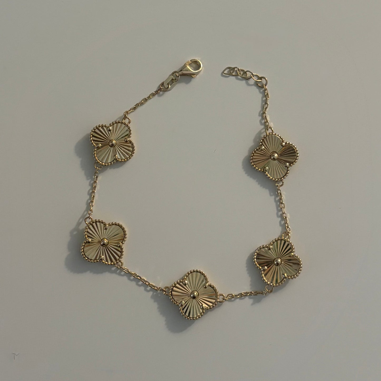 14K Yellow Gold Clover Bracelet – Inspired Design
