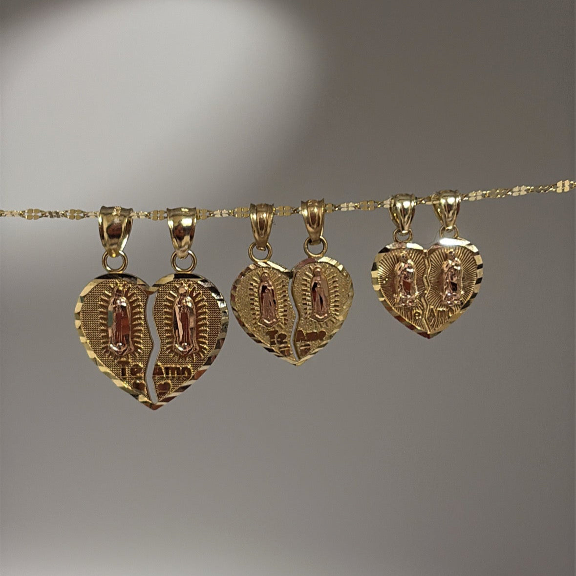 14k Virgencita -Te amo break-apart charm