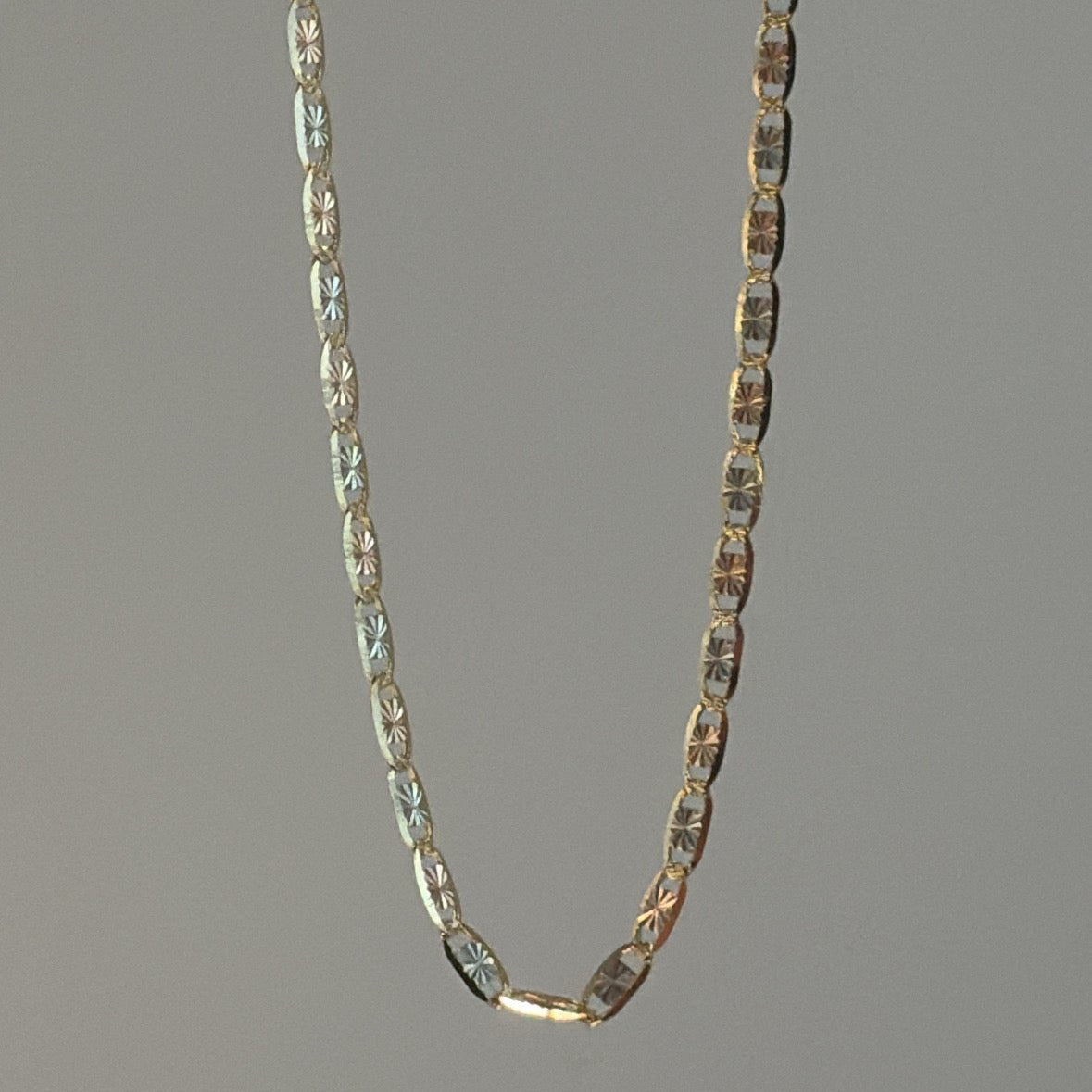 14k star Valentino chain