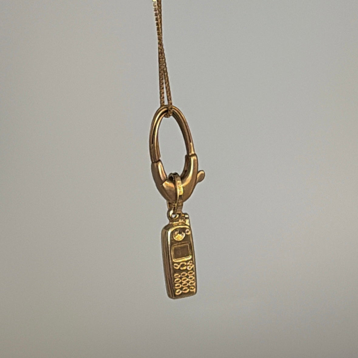 Vintage 18K Gold Clasp Charm Holder – Hallmarked 750
