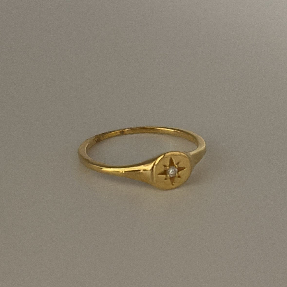 14k starburst diamond ring