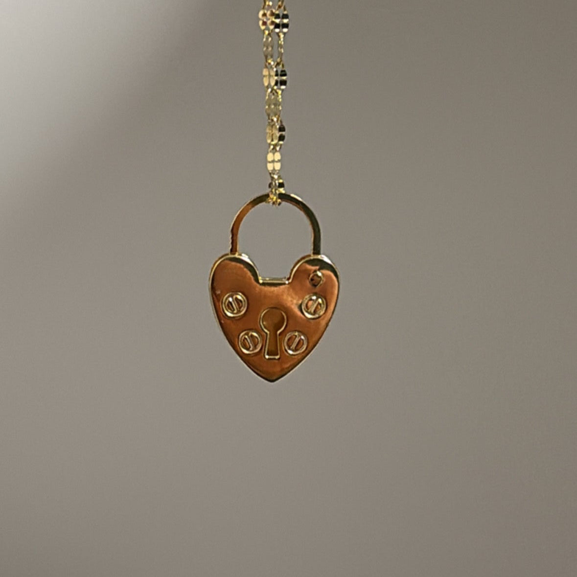 14k heart padlock charm - vintage style