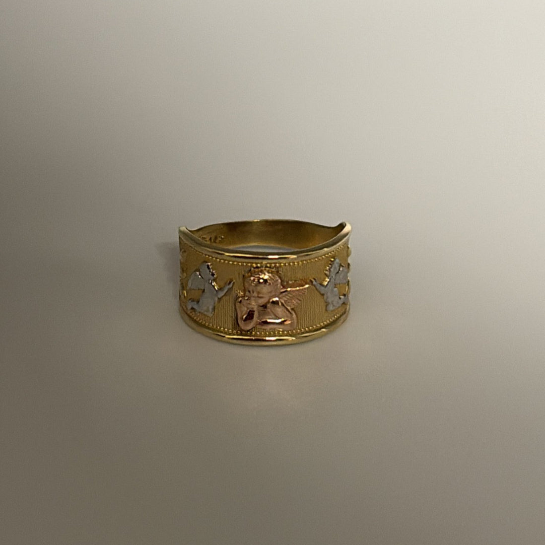14k cherubs ring
