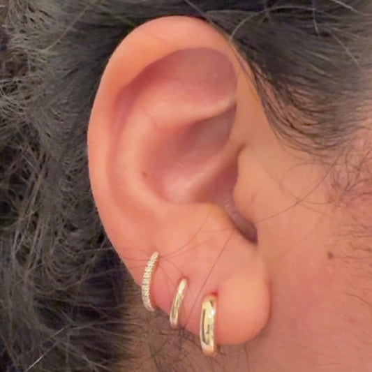 14K Solid Gold Huggie Earrings – Everyday Essential