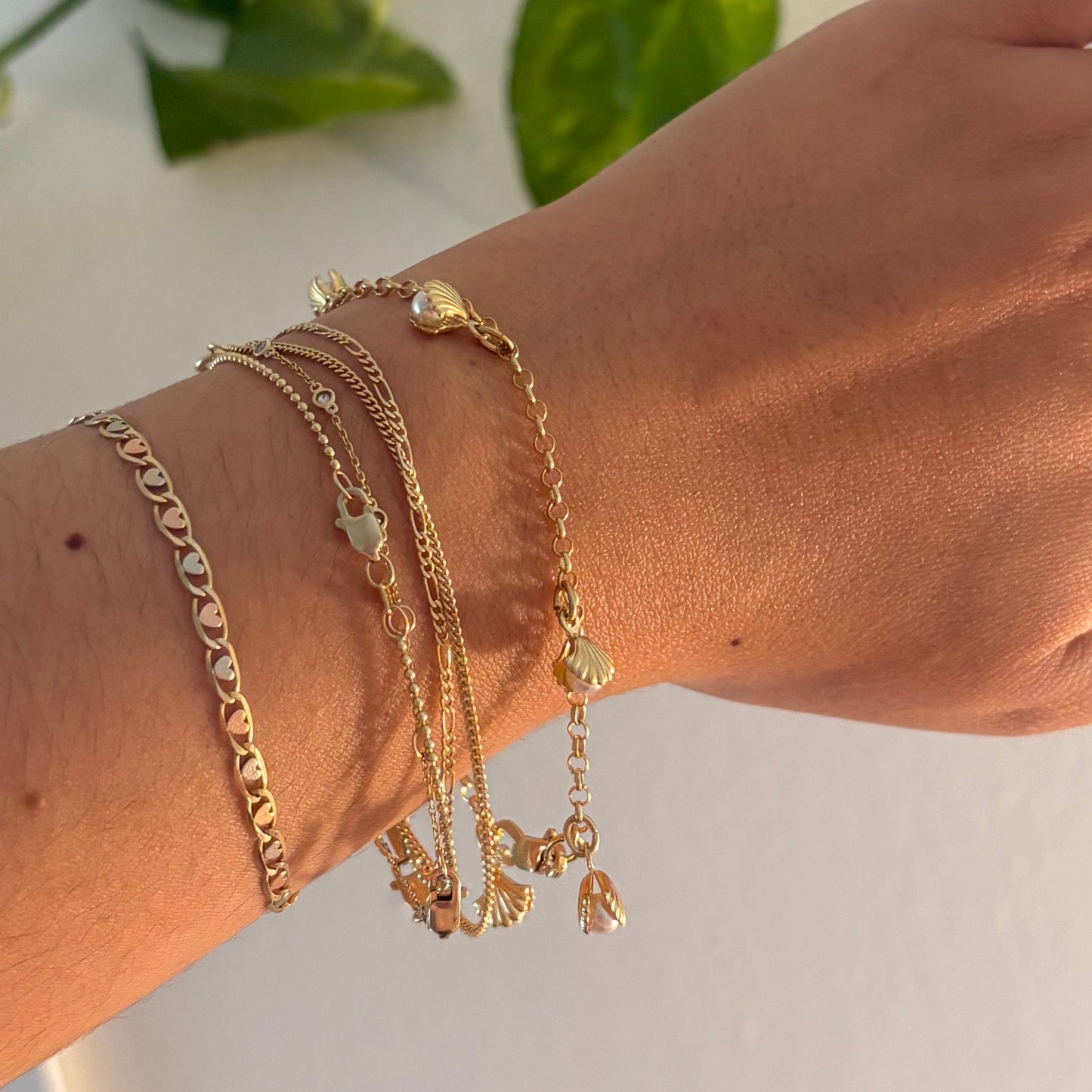 Vintage 14K Gold Oyster Shell & Pearl Charm Bracelet – Made in Italy