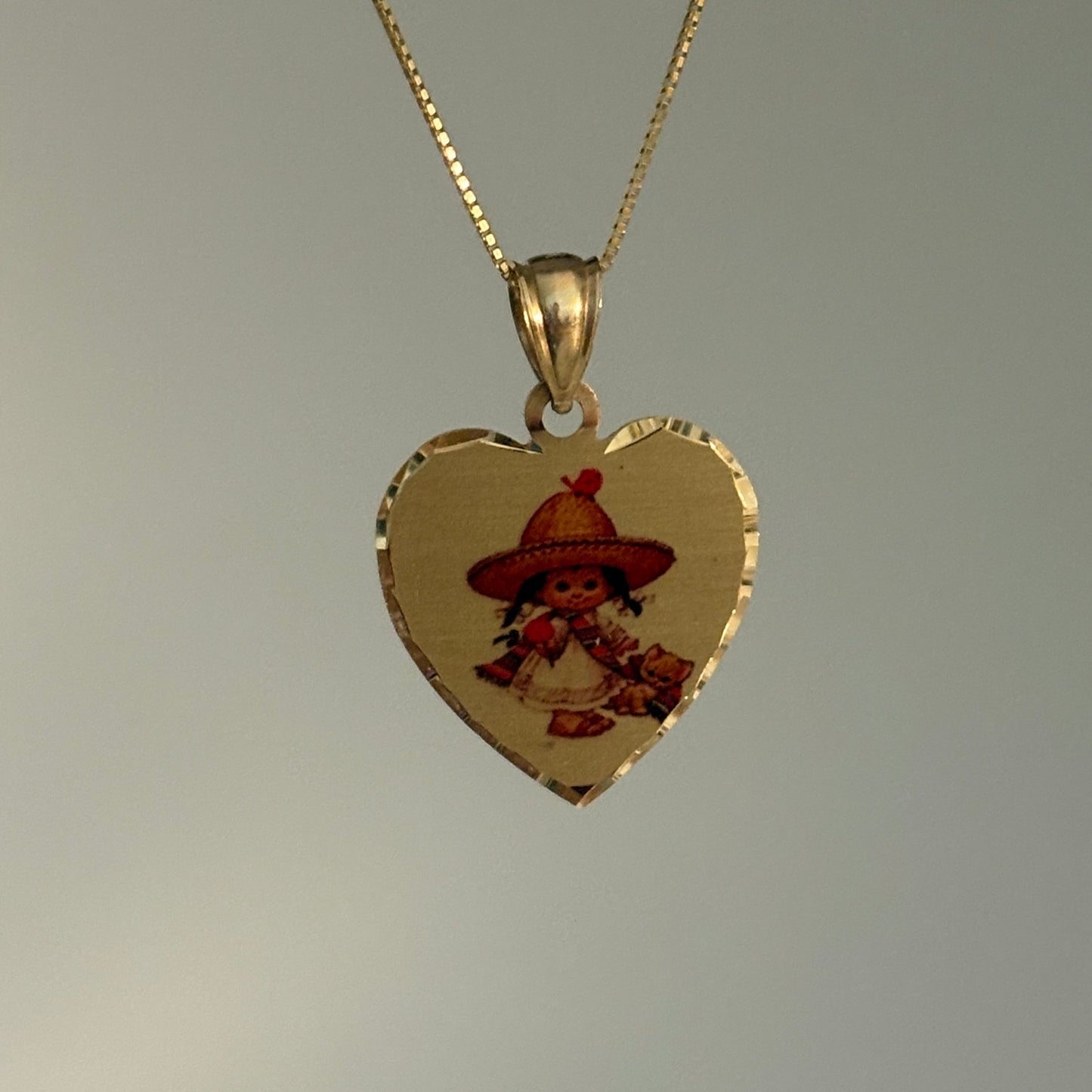 14K Gold Corazón con Poblanita Charm Pendant