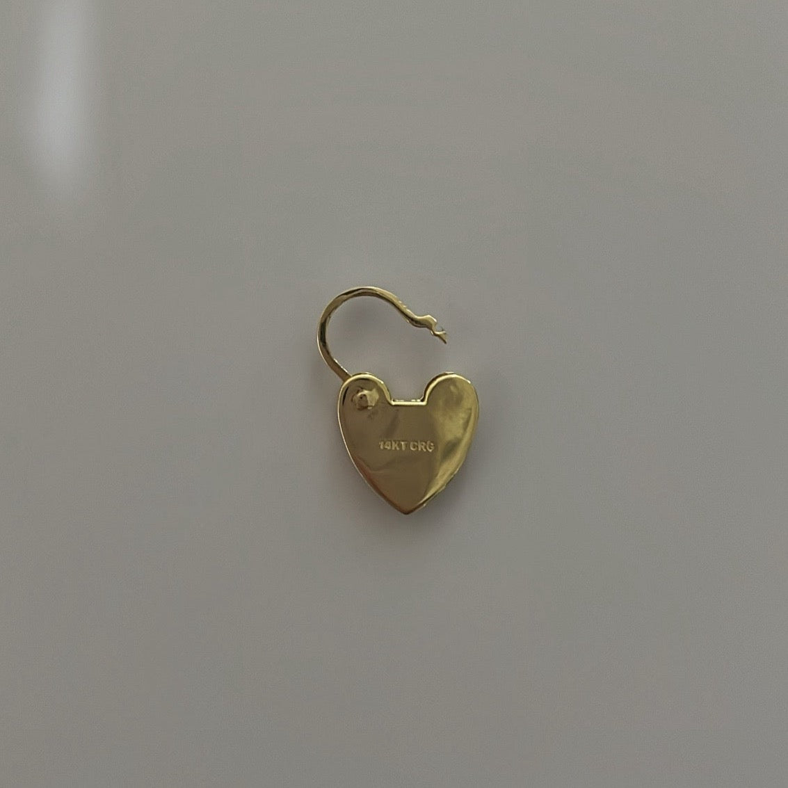 14k heart padlock charm - vintage style