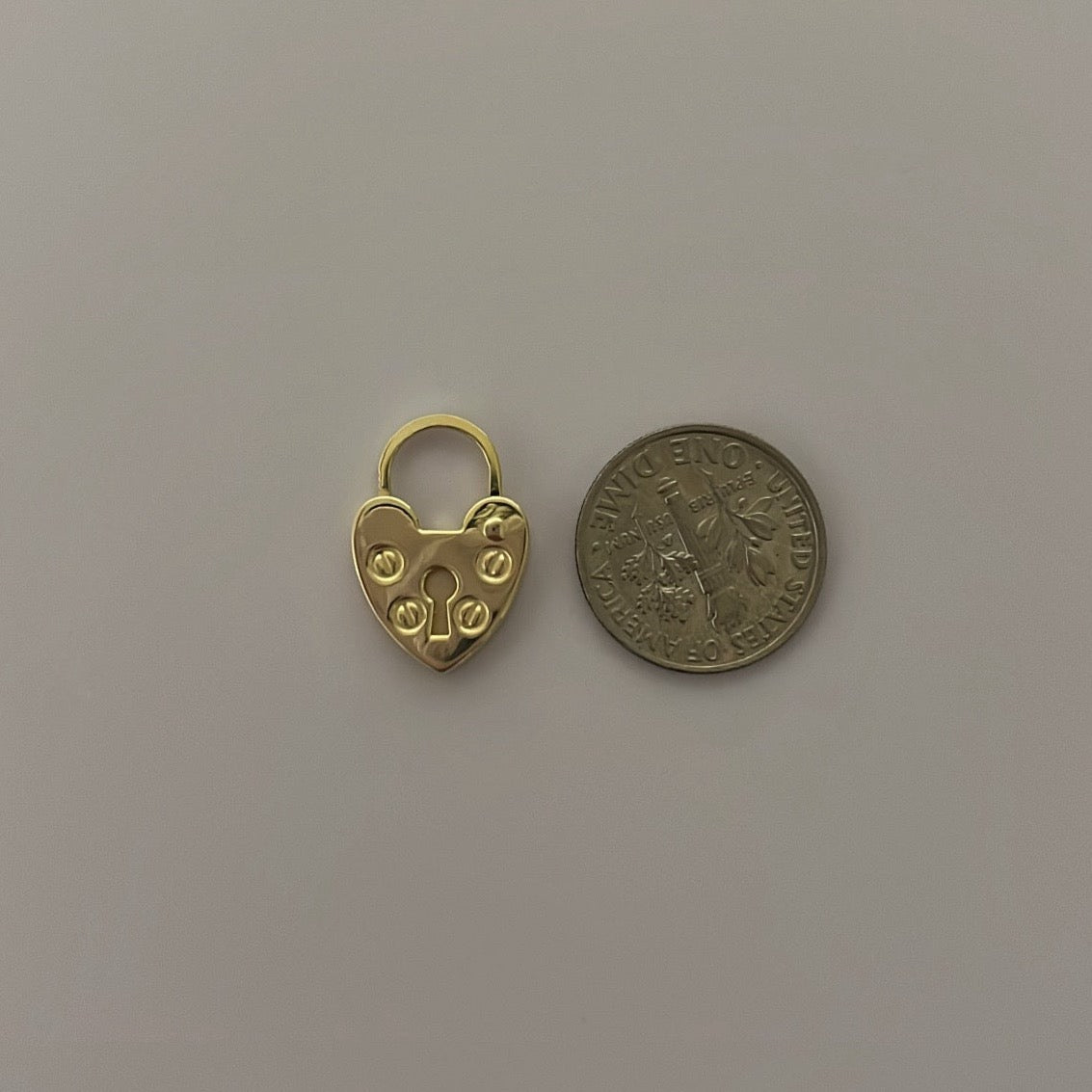 14k heart padlock charm - vintage style