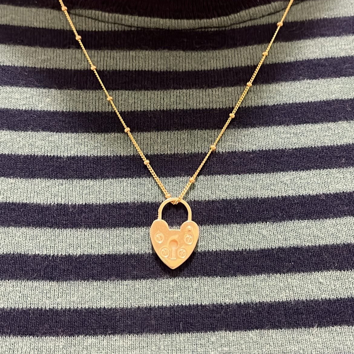 14k heart padlock charm - vintage style