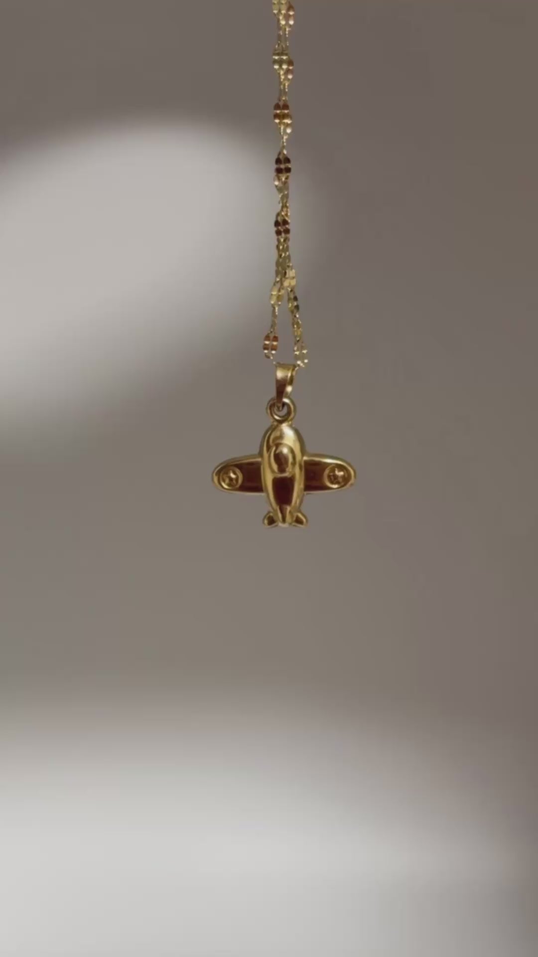 airplane charm necklace