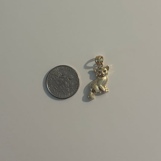 14K Yellow Gold Sitting Kitty Pendant