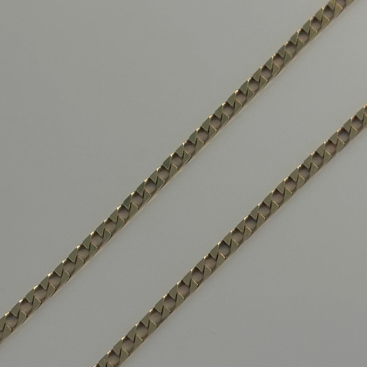 Vintage UnoAErre Italian 10K Yellow Gold Flat Curb Chain – 20”