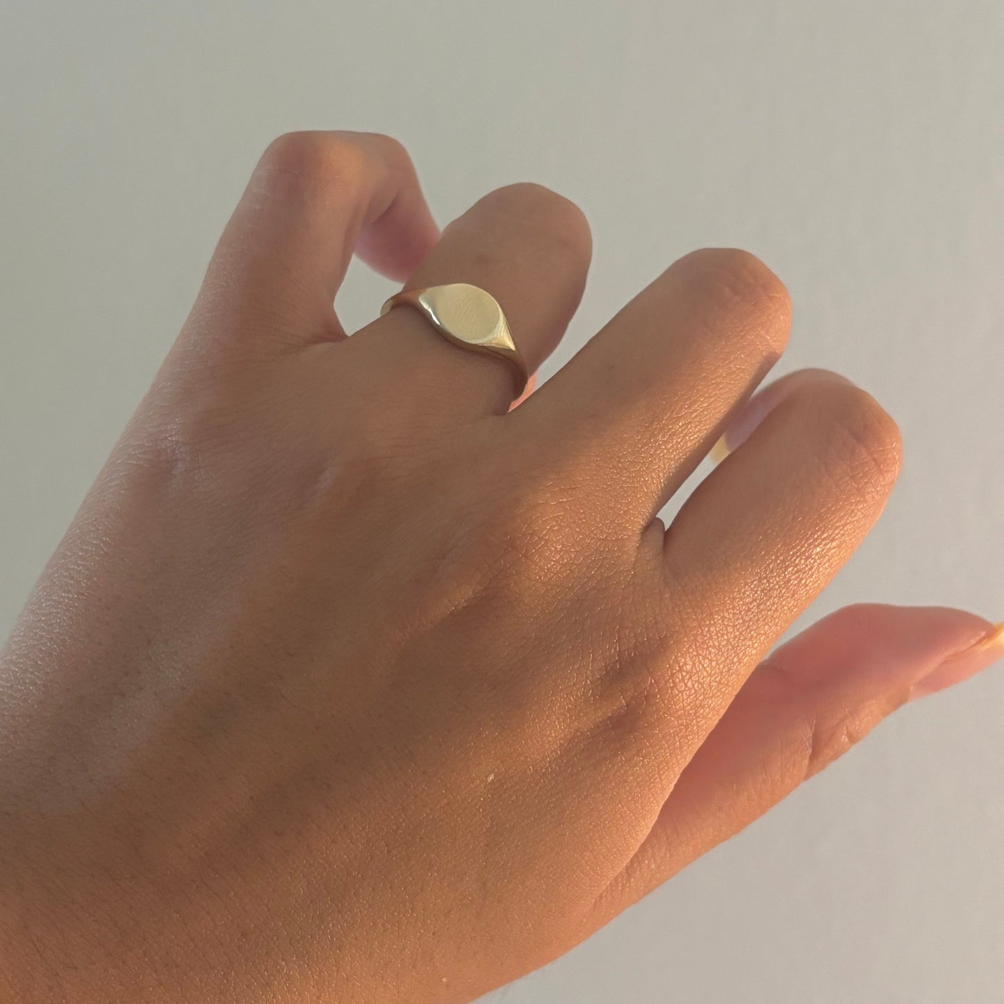 10K Gold Oval Signet Ring size 7 – Engravable Minimalist Ring