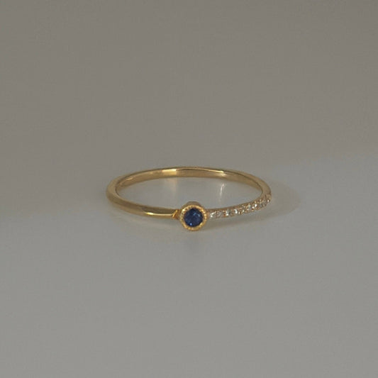 18k sapphire ring with diamonds 