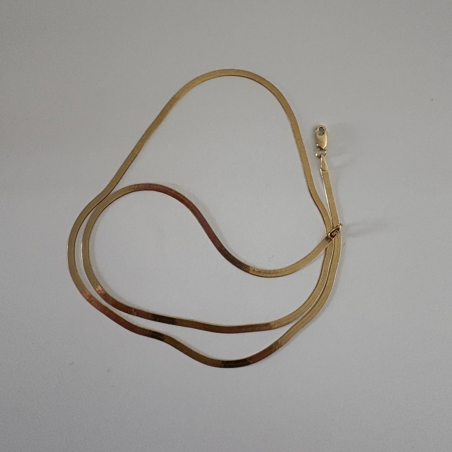 14K Yellow Gold Herringbone Chain Necklace (2mm)