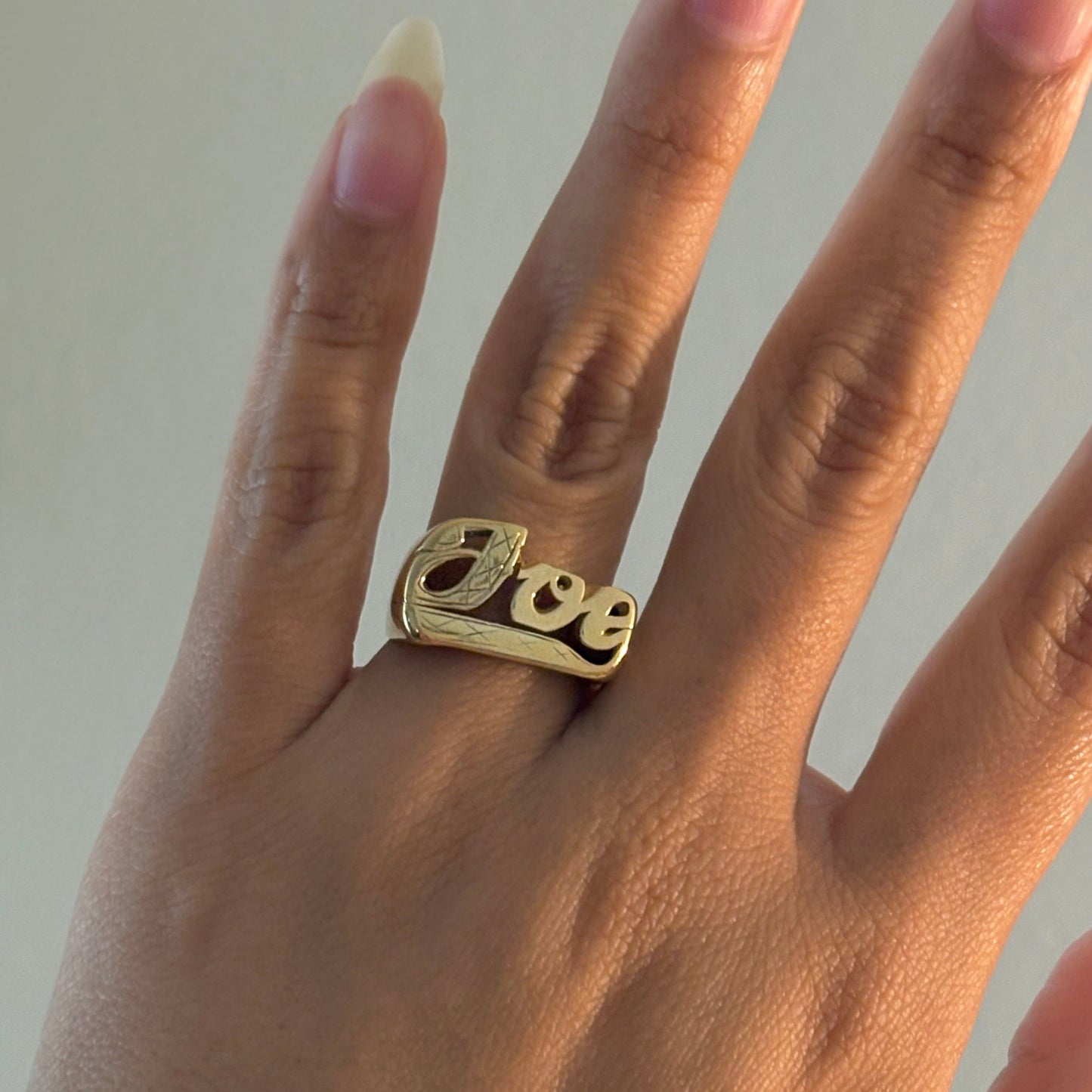 Vintage 14K Gold “Joe” Name Ring – Size 7.25