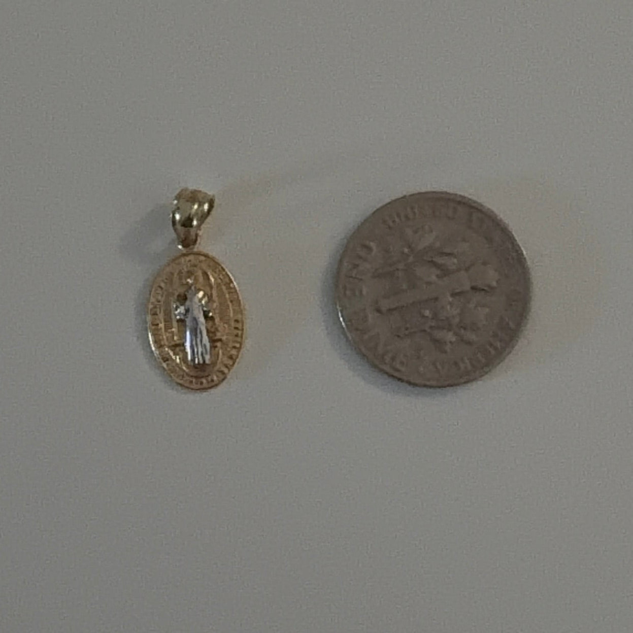 14K Yellow Gold Oval San Benito Medallion