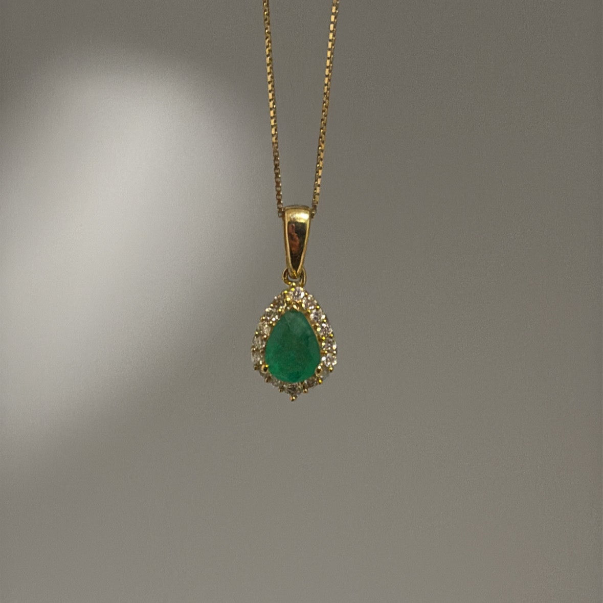 10K emerald necklace