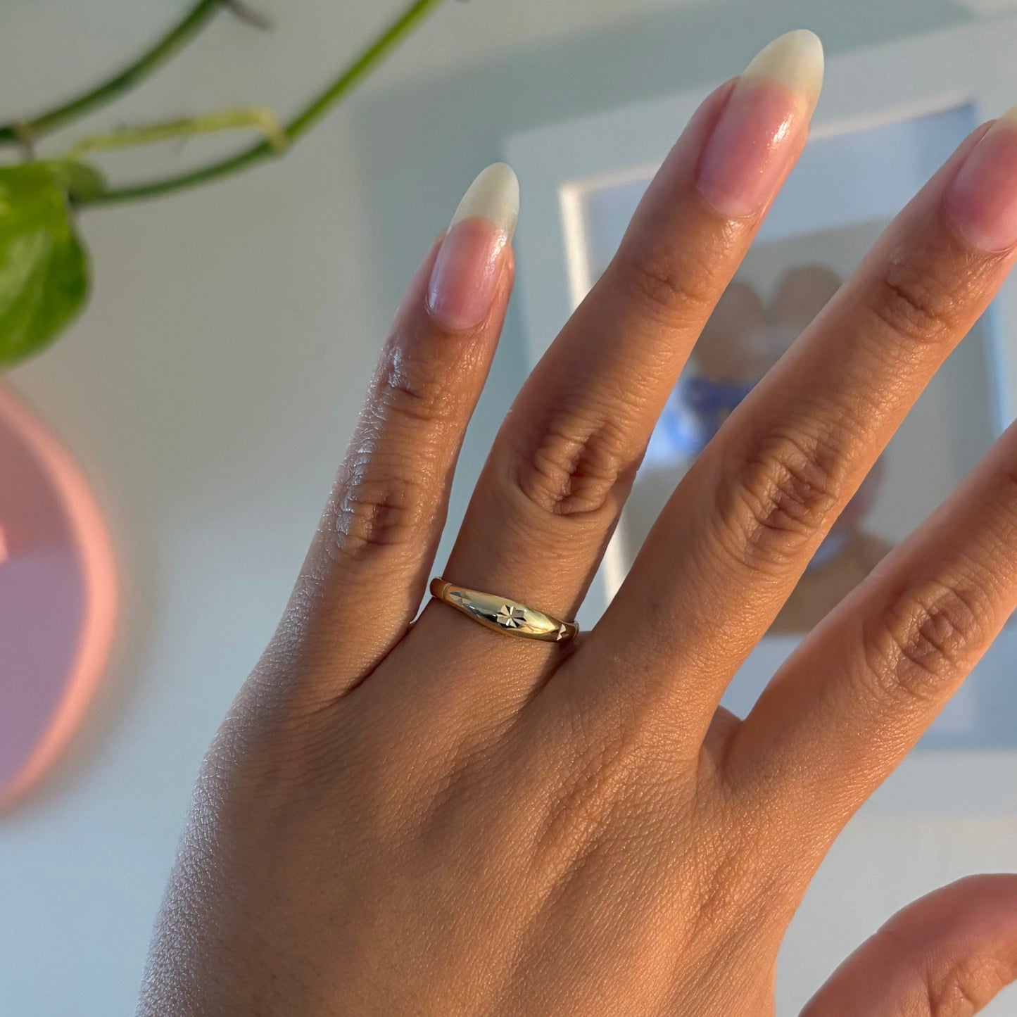 14K Yellow Gold Starburst Dome Ring – Size 7.5