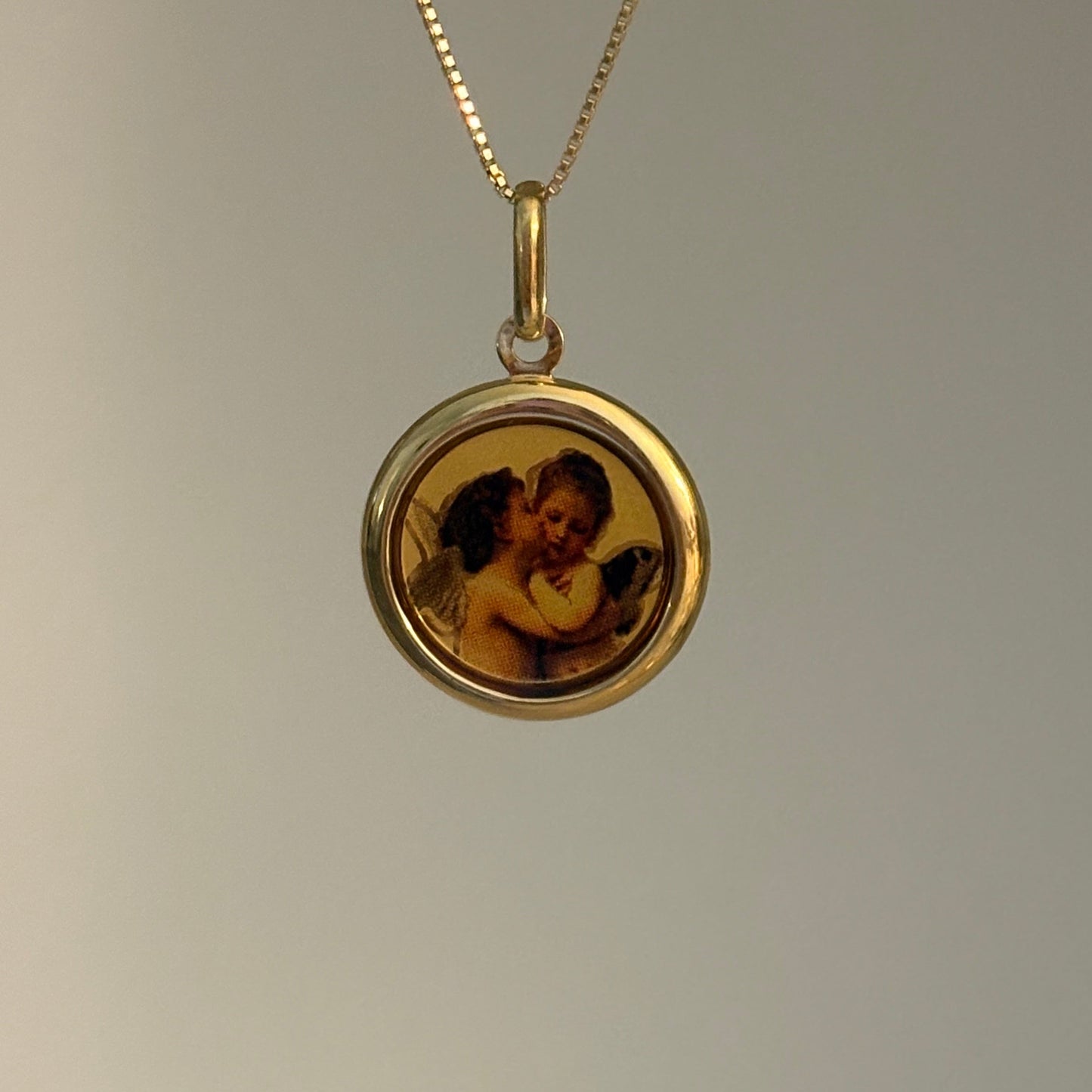 Vintage Italian Kissing Cherubs Pendant in 14K Gold