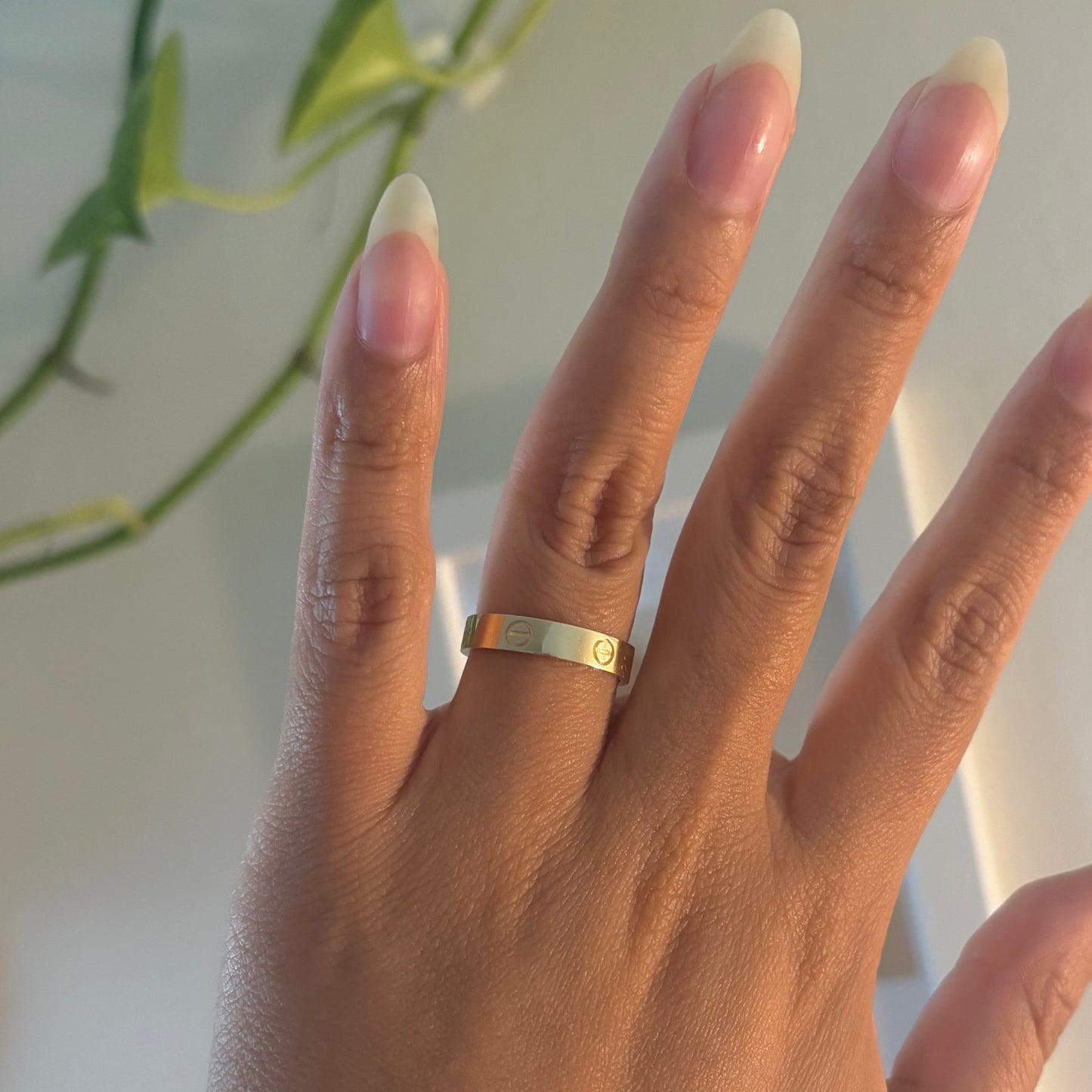 14K Yellow Gold Screw Motif Band Ring
