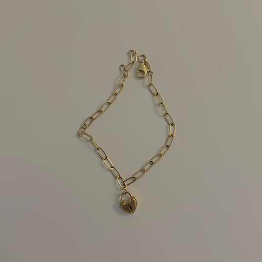 14K Yellow Gold Paperclip Bracelet with Heart Padlock Charm