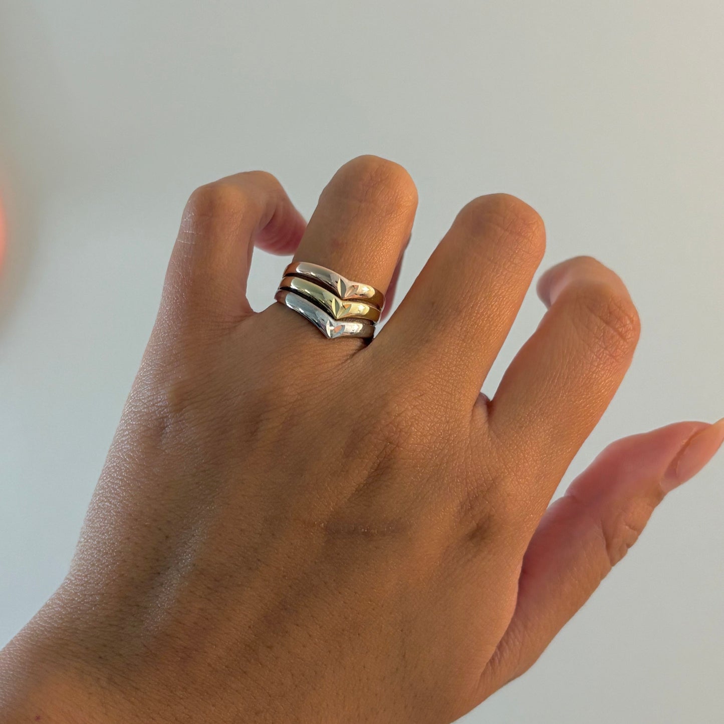 Tricolor 14K Gold V-Shape Diamond-Cut Ring