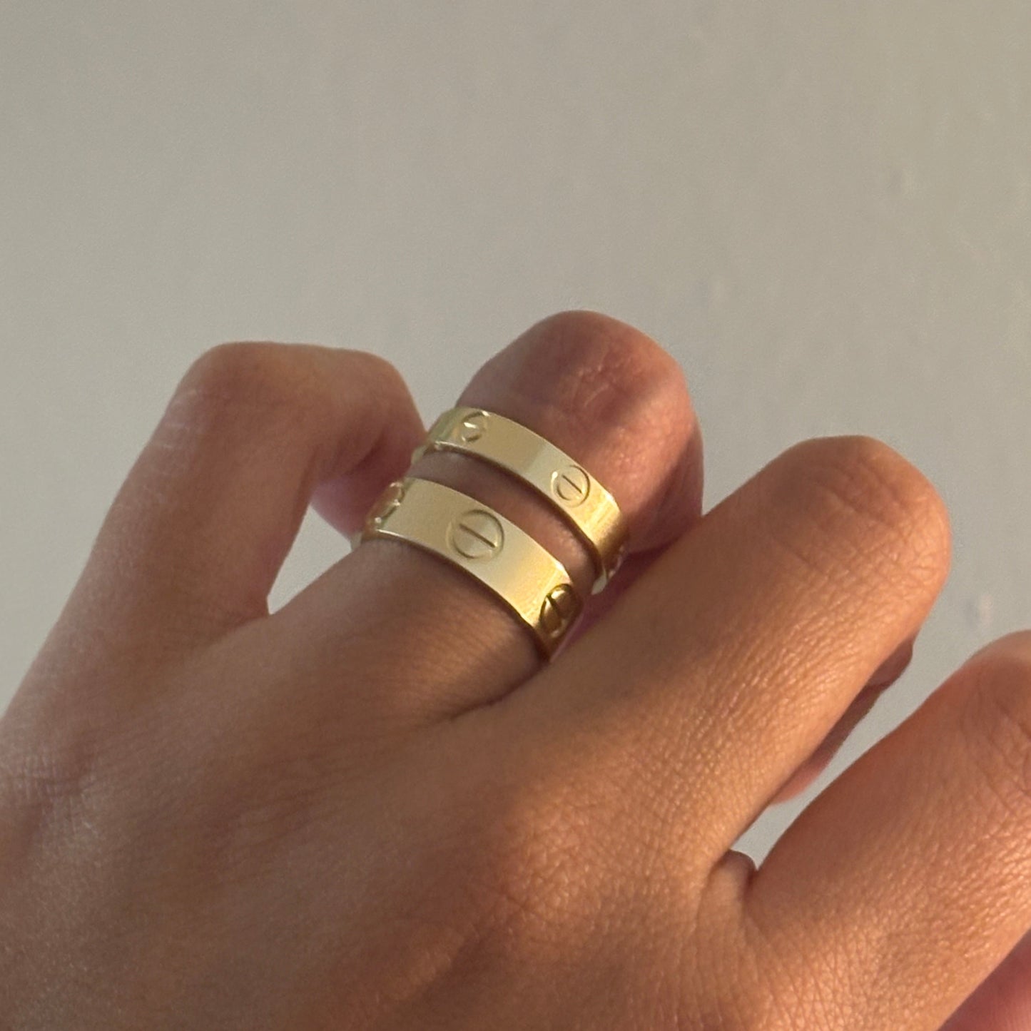 14K Yellow Gold Screw Motif Band Ring