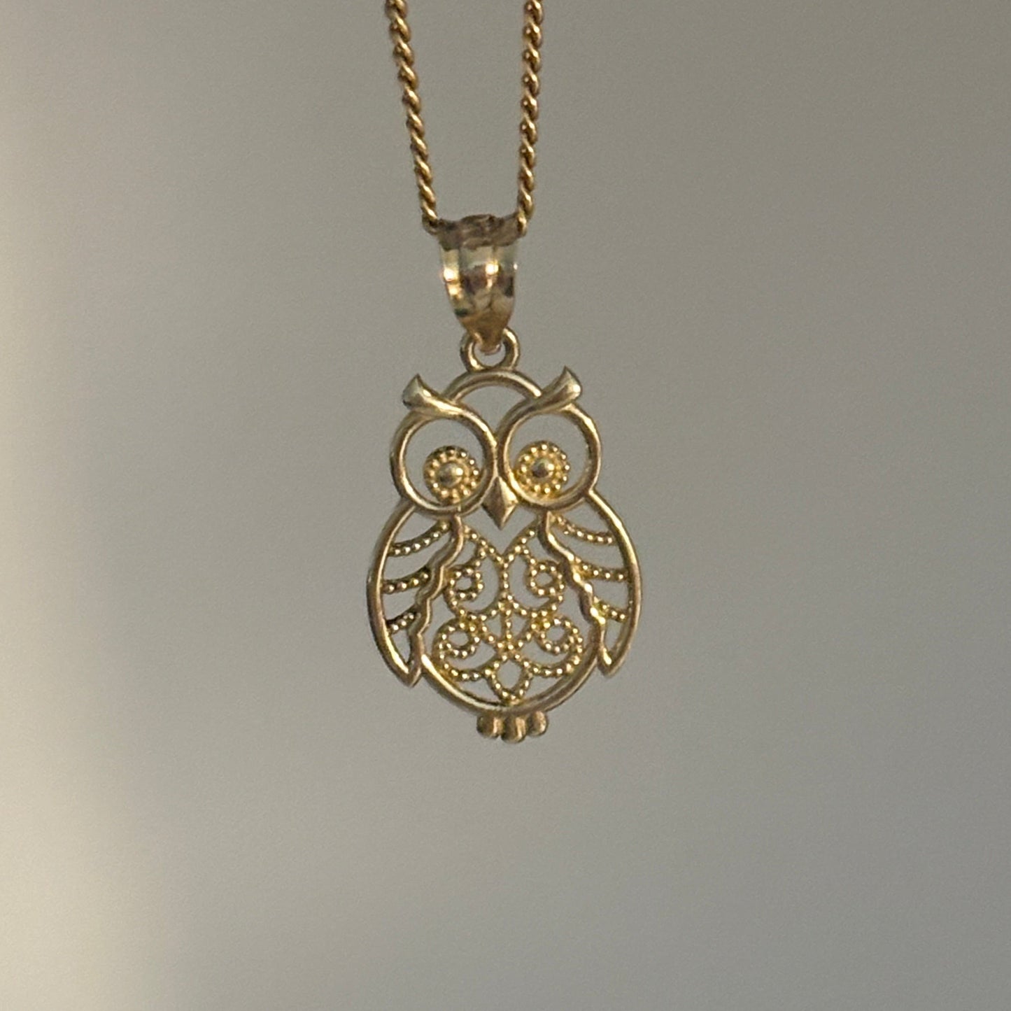 14K Yellow Gold Detailed Owl Pendant
