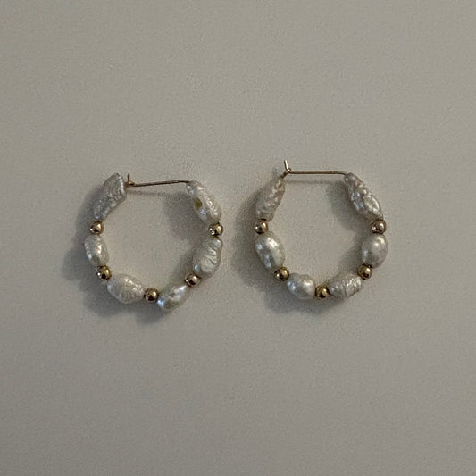 Vintage 14K Yellow Gold Baroque Pearl Hoop Earrings – 2.2g