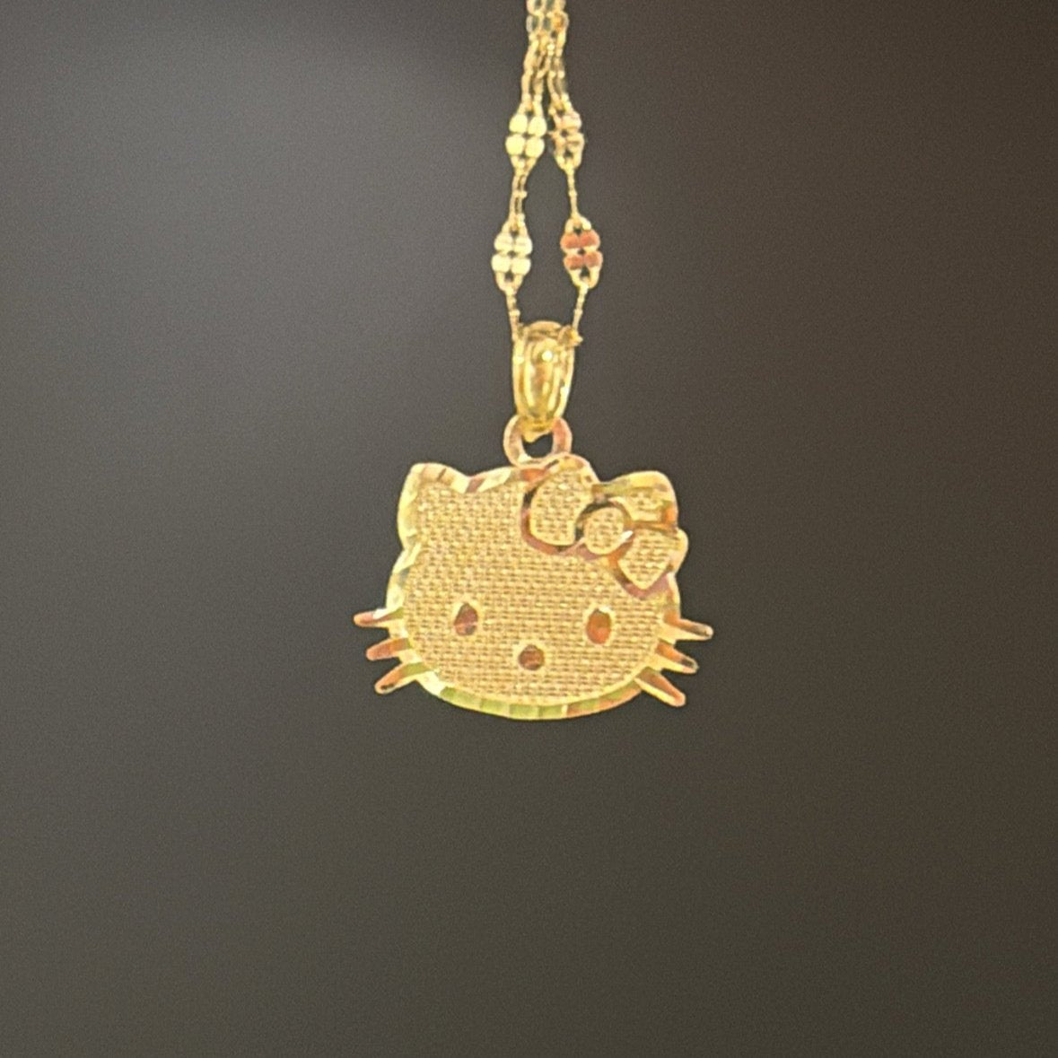 10K kitty charm