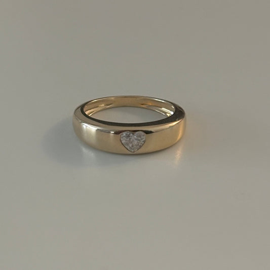 14K Yellow Gold Diamond Heart Ring 0.26 CT Size 6