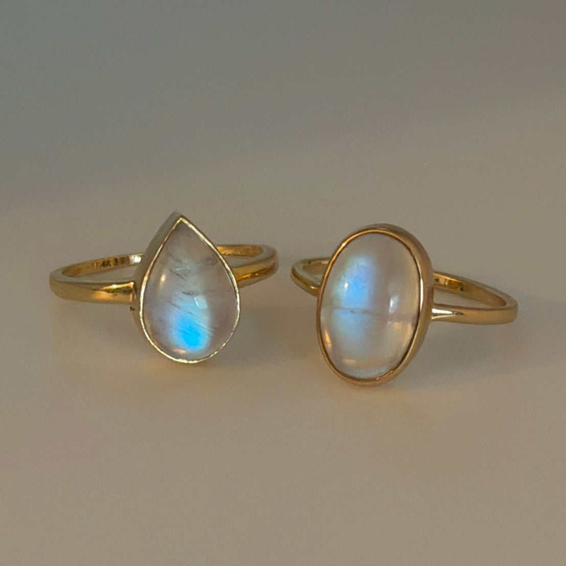 14k rainbow Moonstone ring