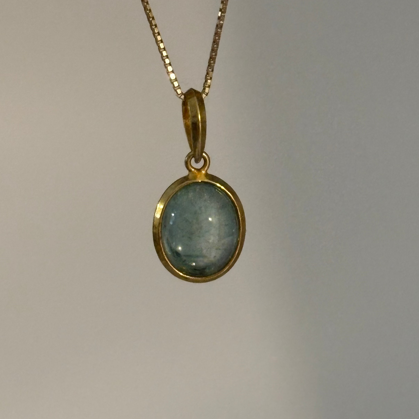 18K Gold Multicolor Tourmaline Oval Cabochon Pendant